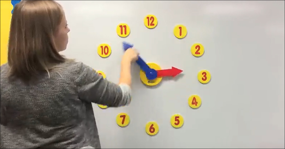 Teaching aids to help children learn to tell time. Source: https://www.youtube.com/watch?v=IBBQXBhSNUs